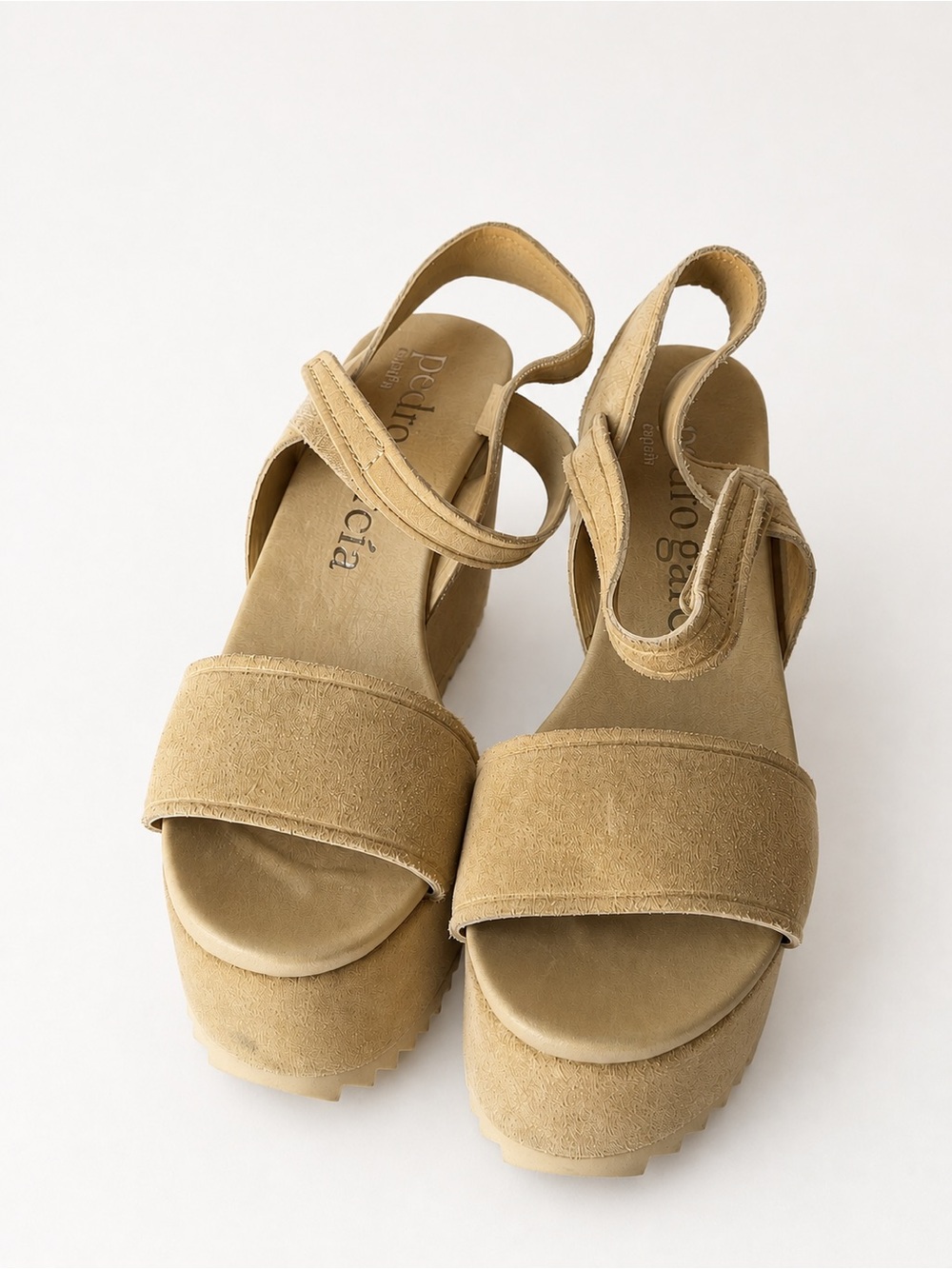 Pedro Garcia Tan Suede Platform Wedge Sandals Open Toe EU 37 US 7 Chunky Chic